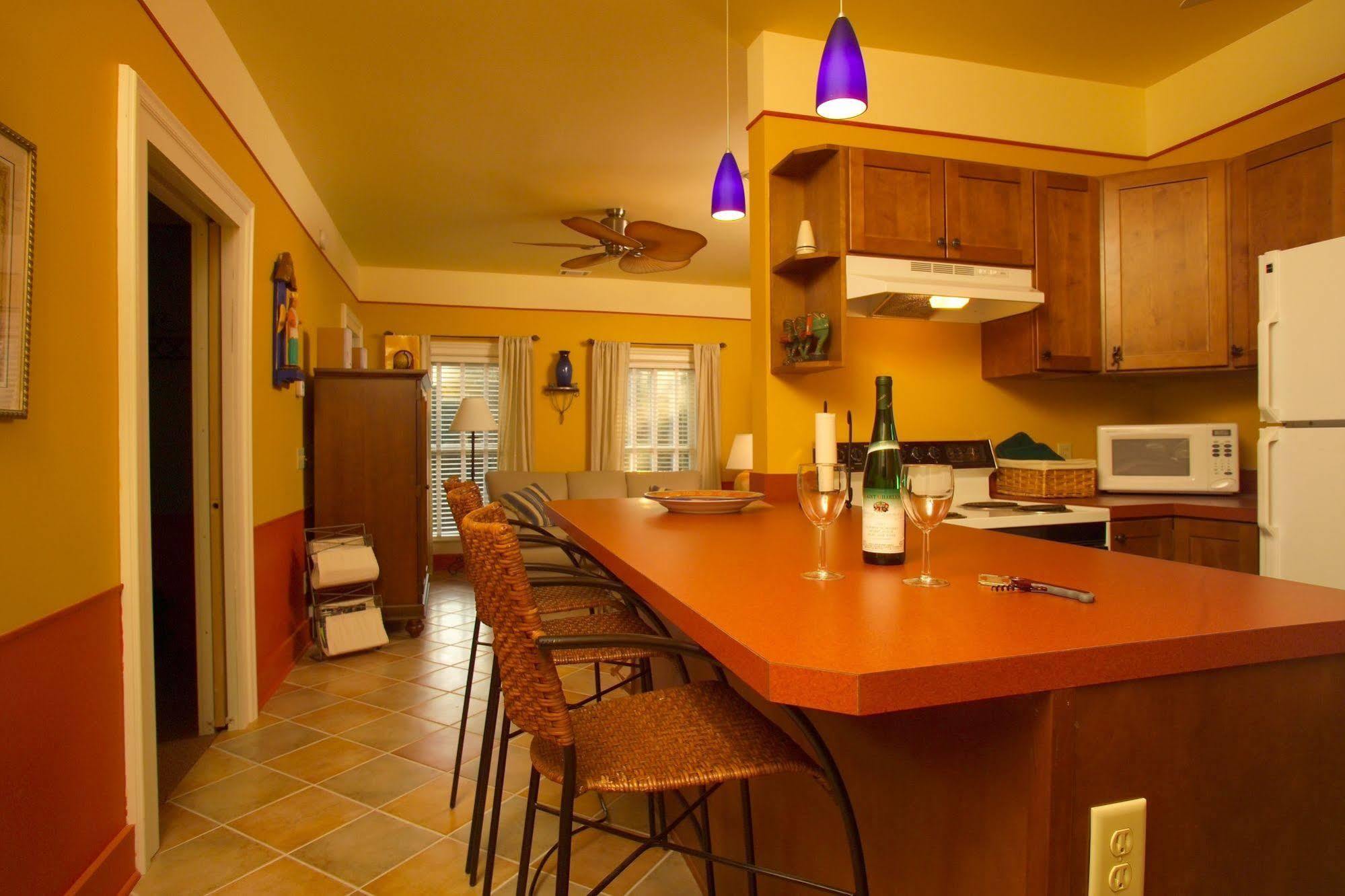 Hidden Garden Cottages & Suites Saugatuck Exterior foto