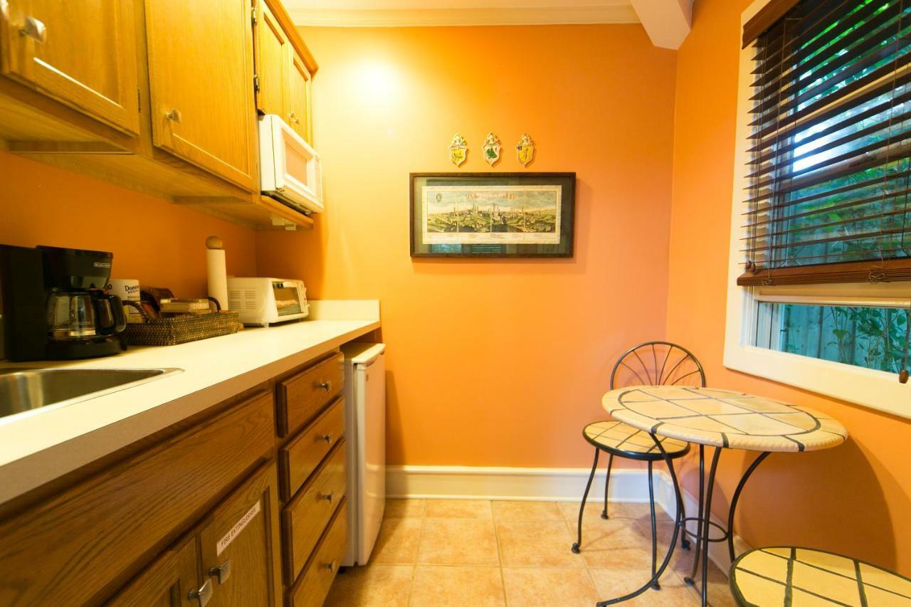 Hidden Garden Cottages & Suites Saugatuck Exterior foto